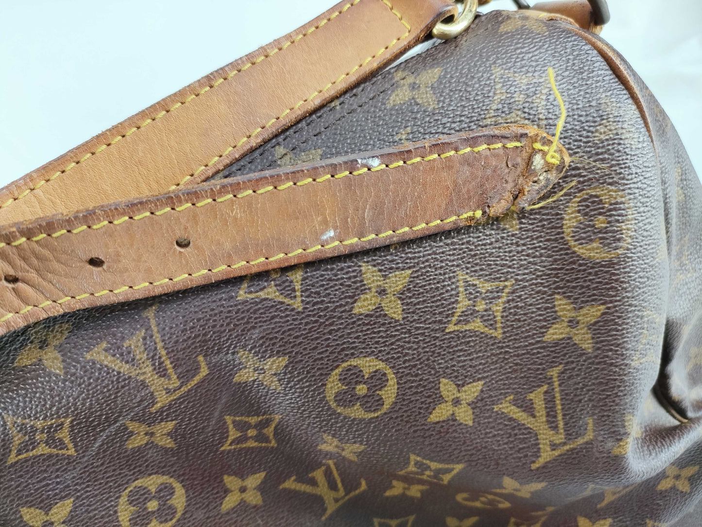 LOUIS VUITTON Monogram Keepall Bandouliere Boston Bag