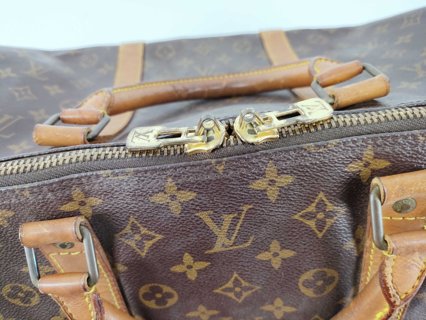 LOUIS VUITTON Monogram Keepall Bandouliere Boston Bag