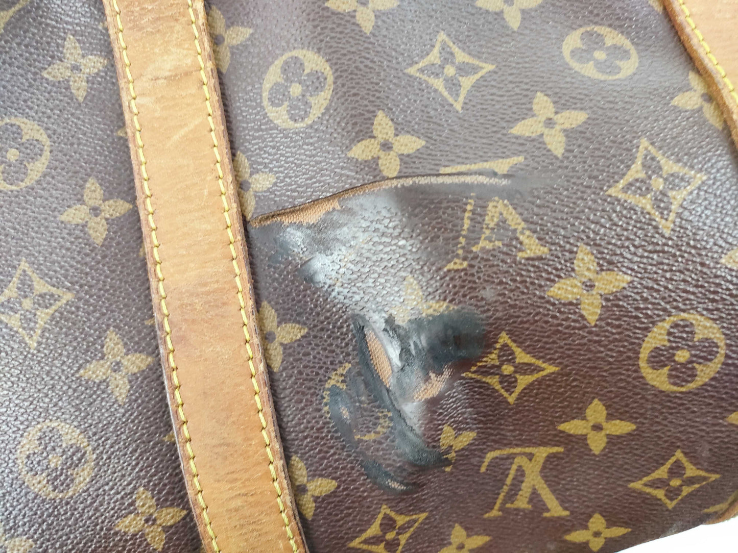 LOUIS VUITTON Monogram Keepall Bandouliere Boston Bag