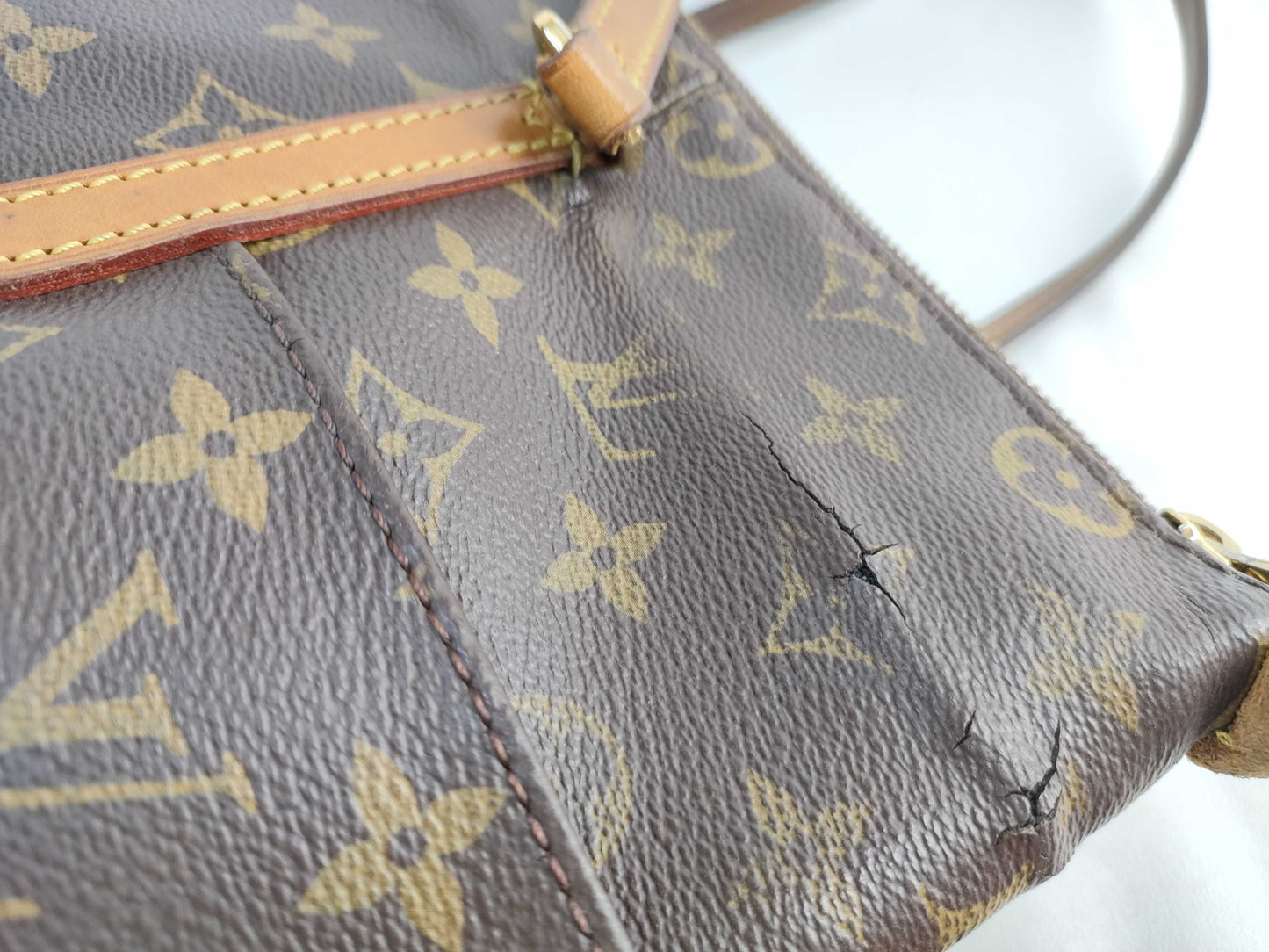 LOUIS VUITTON Monogram Totally Handbag