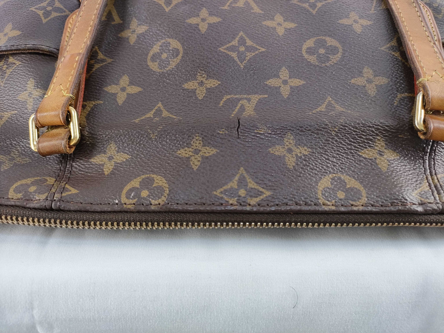 LOUIS VUITTON Monogram Totally Handbag