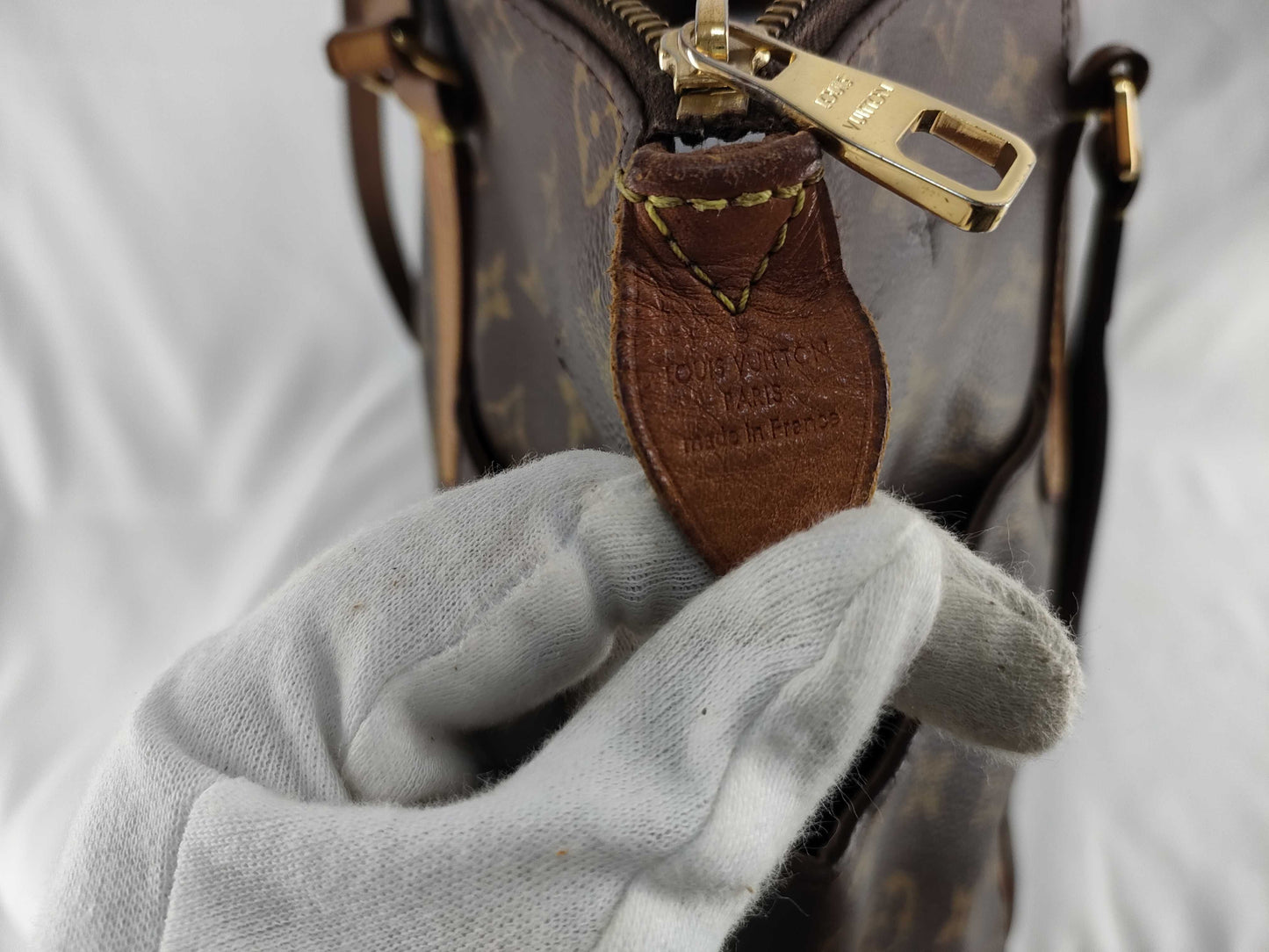 LOUIS VUITTON Monogram Totally Handbag