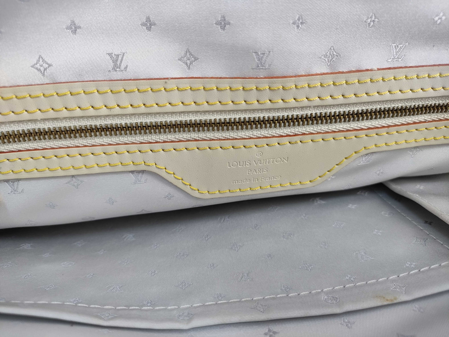 LOUIS VUITTON Suhali Lockit Handbag