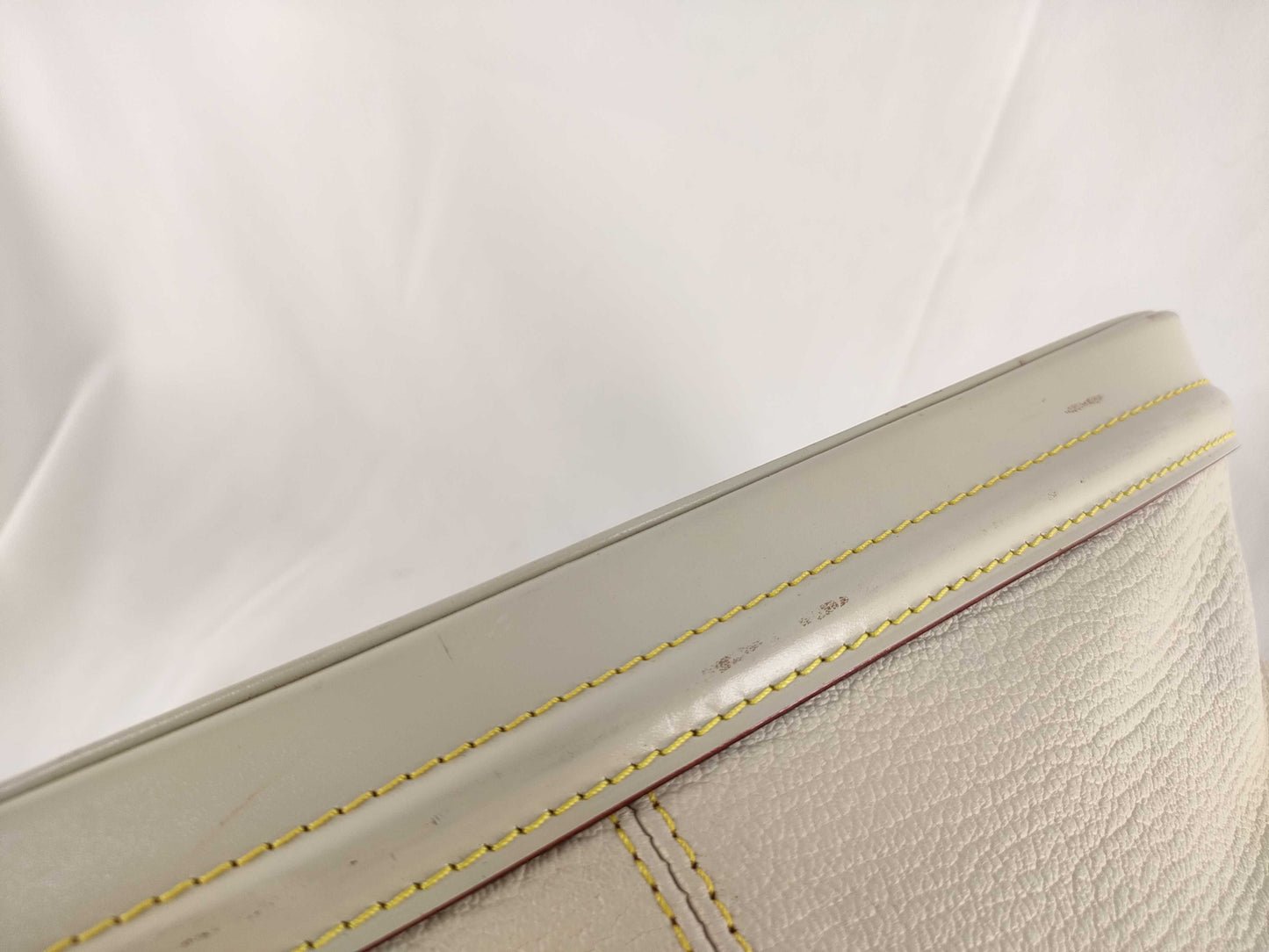 LOUIS VUITTON Suhali Lockit Handbag