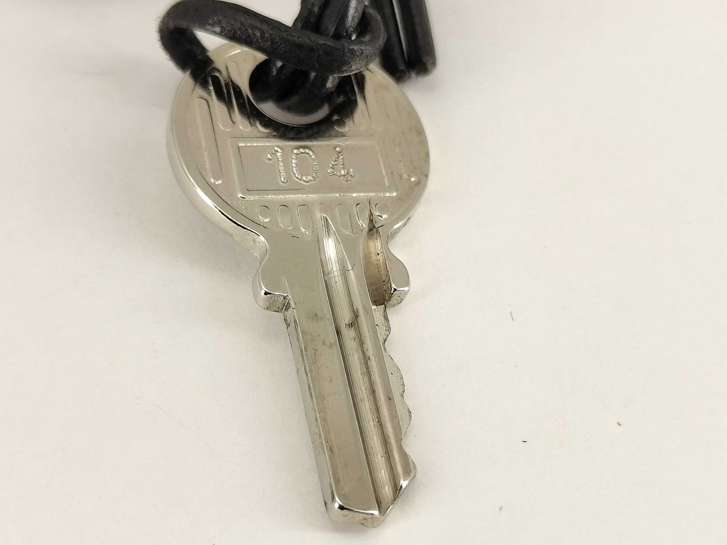 HERMES HERMES Cadena and Key Set, Key Padlock, Silver, with Leather Cord, Other Accessories