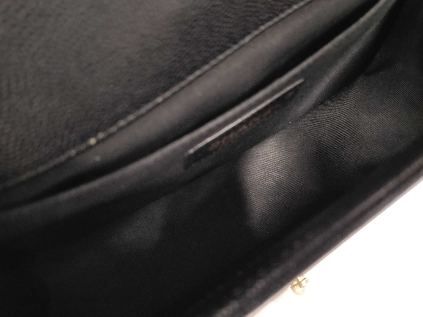 CHANEL Boy Caviar 26 series shoulder bag