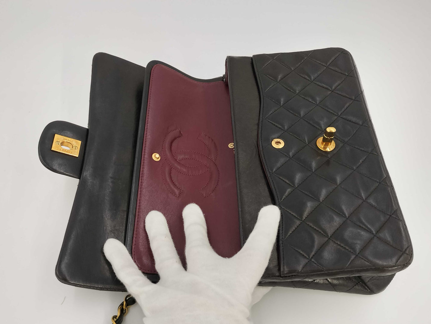 CHANEL Lambskin Matelasse Chain Shoulder Bag