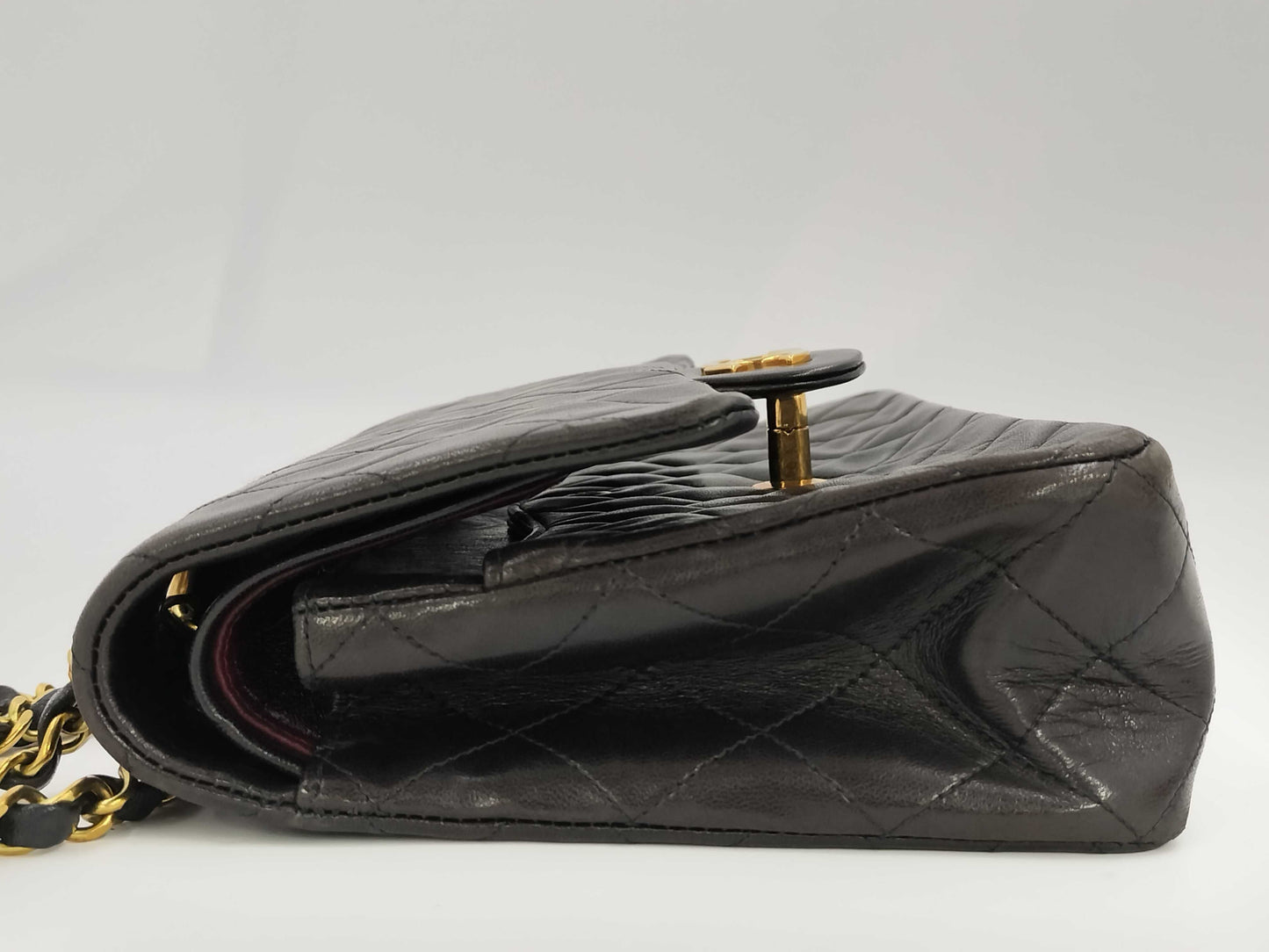 CHANEL Lambskin Matelasse Chain Shoulder Bag