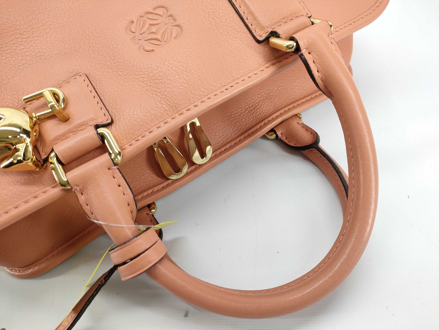 LOEWE Amazona 28 Handbag Handbag