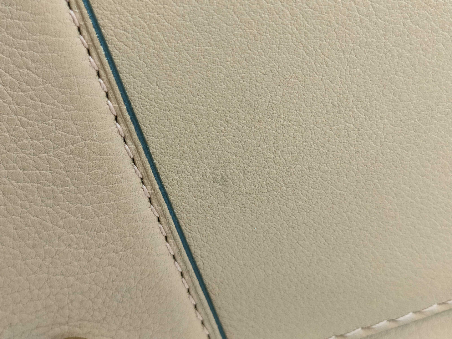 LOEWE Amazona 28 Handbag Handbag