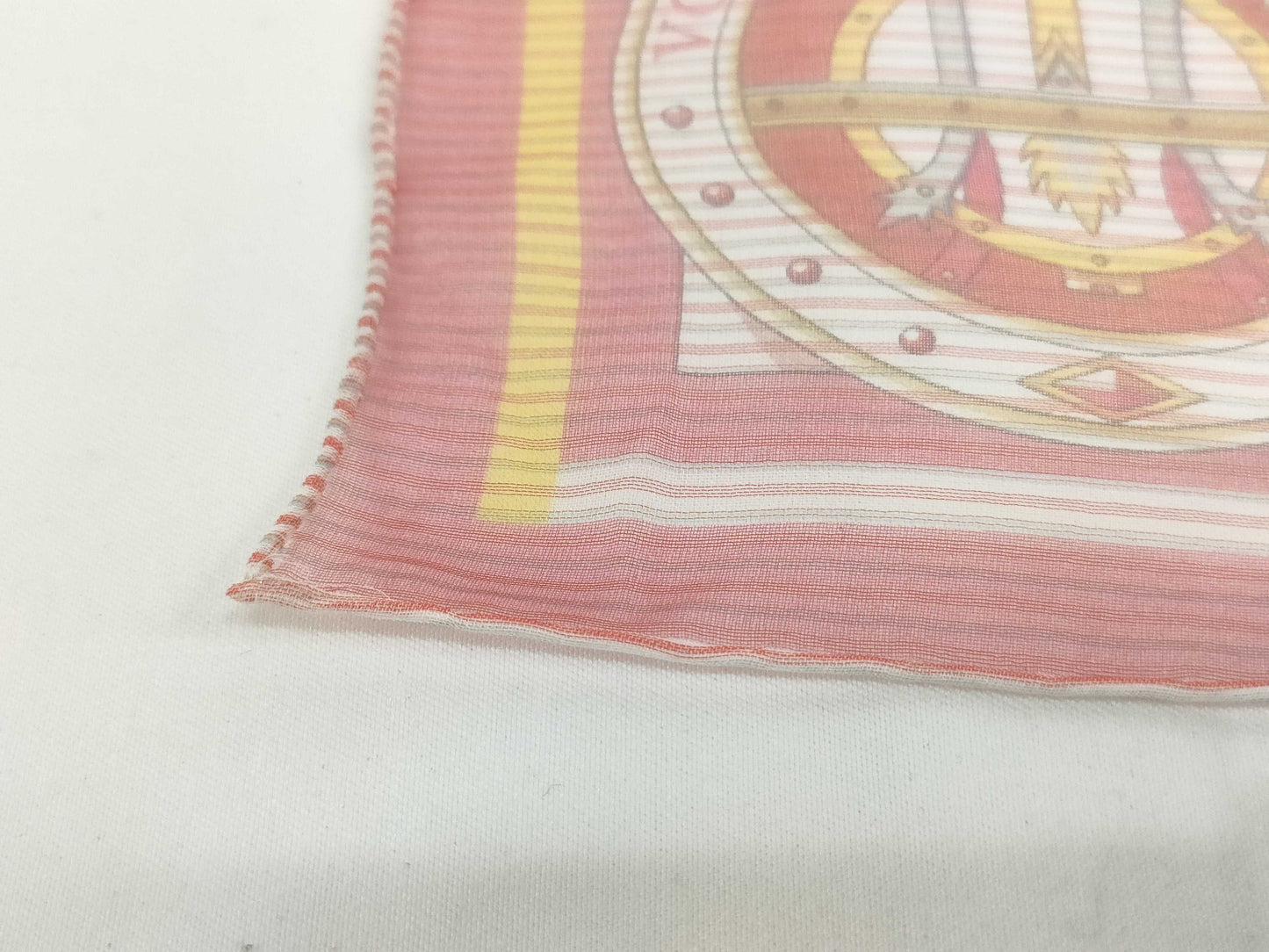 HERMES Carré VOITURES EN EQUILIBRE Silk Pink Scarf