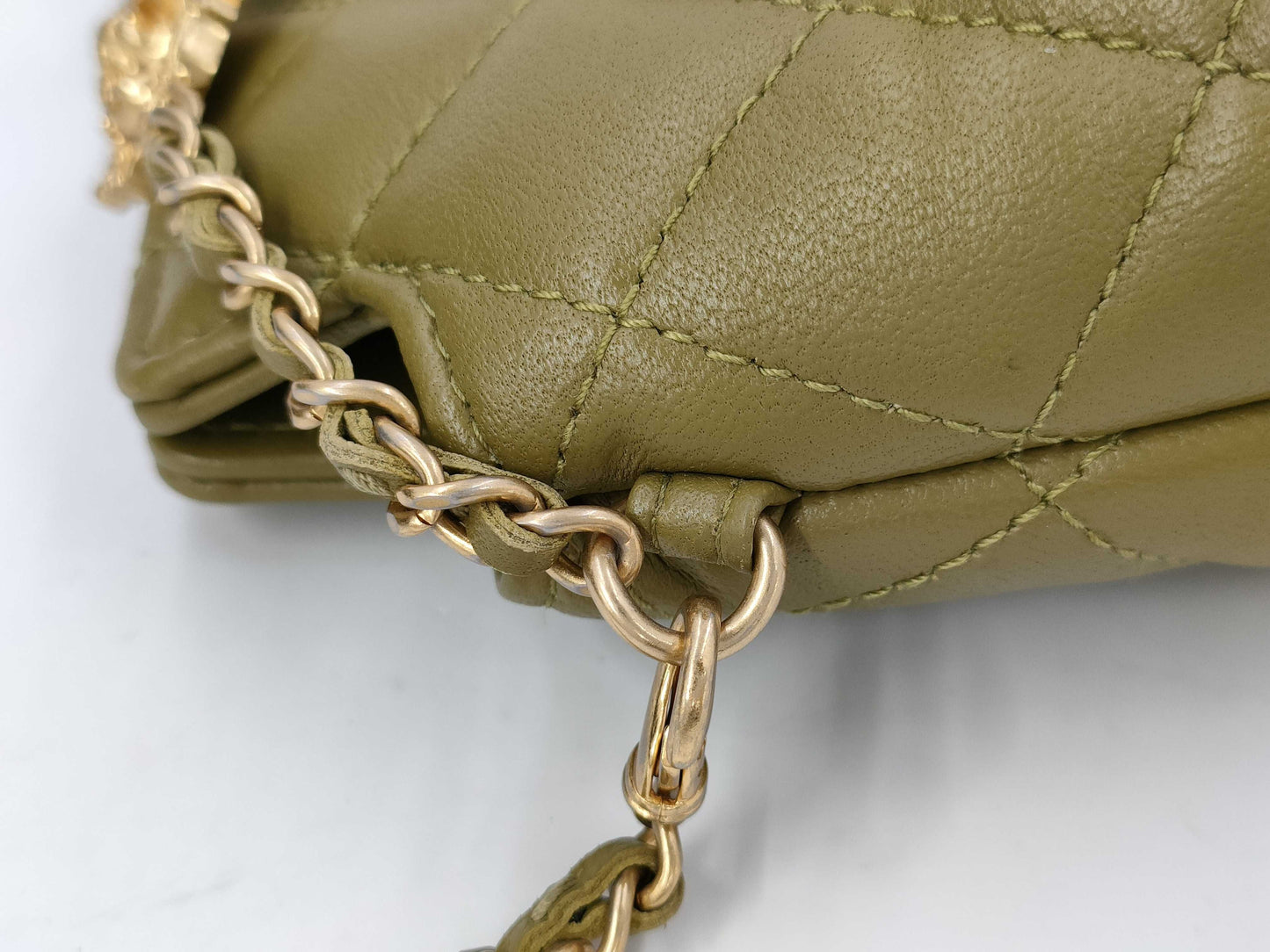 CHANEL Chain One Shoulder Bag x Khaki x Gold Hardware x KlC30U0A Shoulder Bag