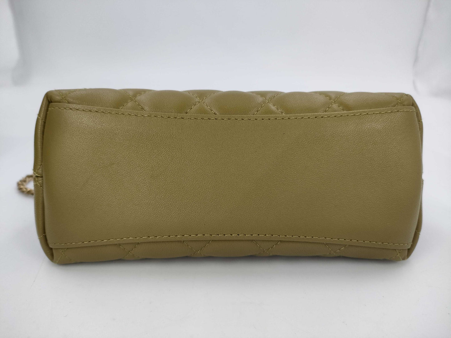 CHANEL Chain One Shoulder Bag x Khaki x Gold Hardware x KlC30U0A Shoulder Bag