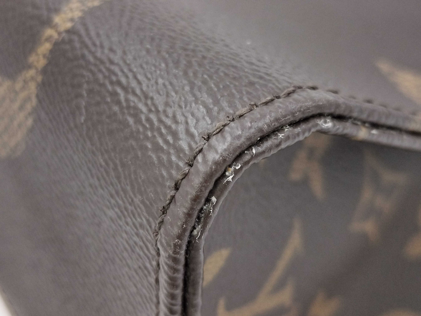 LOUIS VUITTON Louis Vuitton On the Go GM Tote Bag