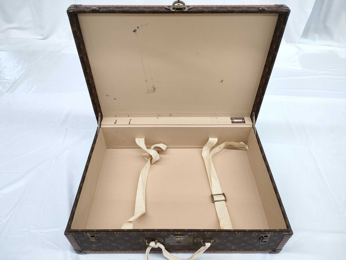 LOUIS VUITTON Monogram Trunk Suitcase