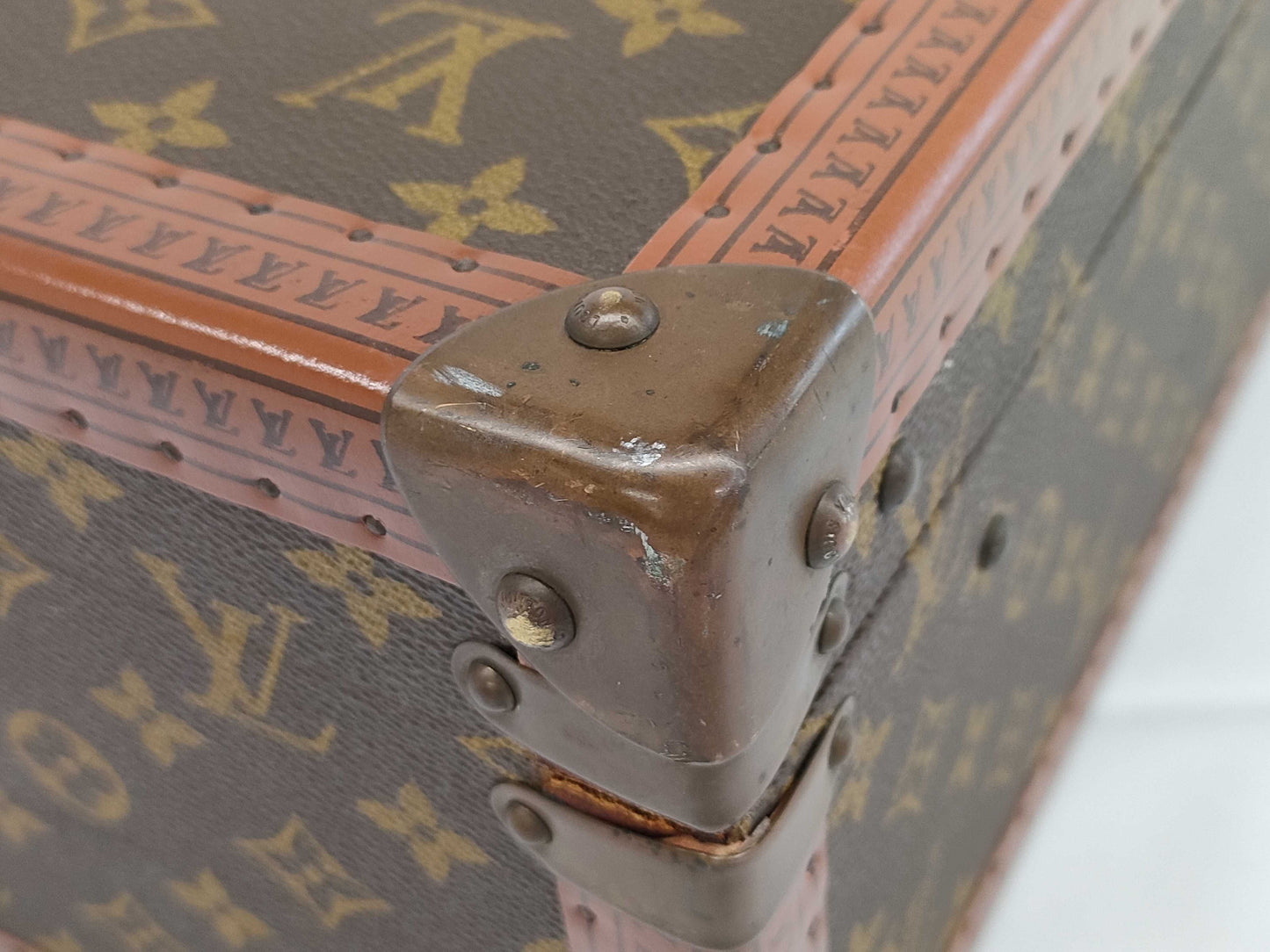 LOUIS VUITTON Monogram Trunk Suitcase