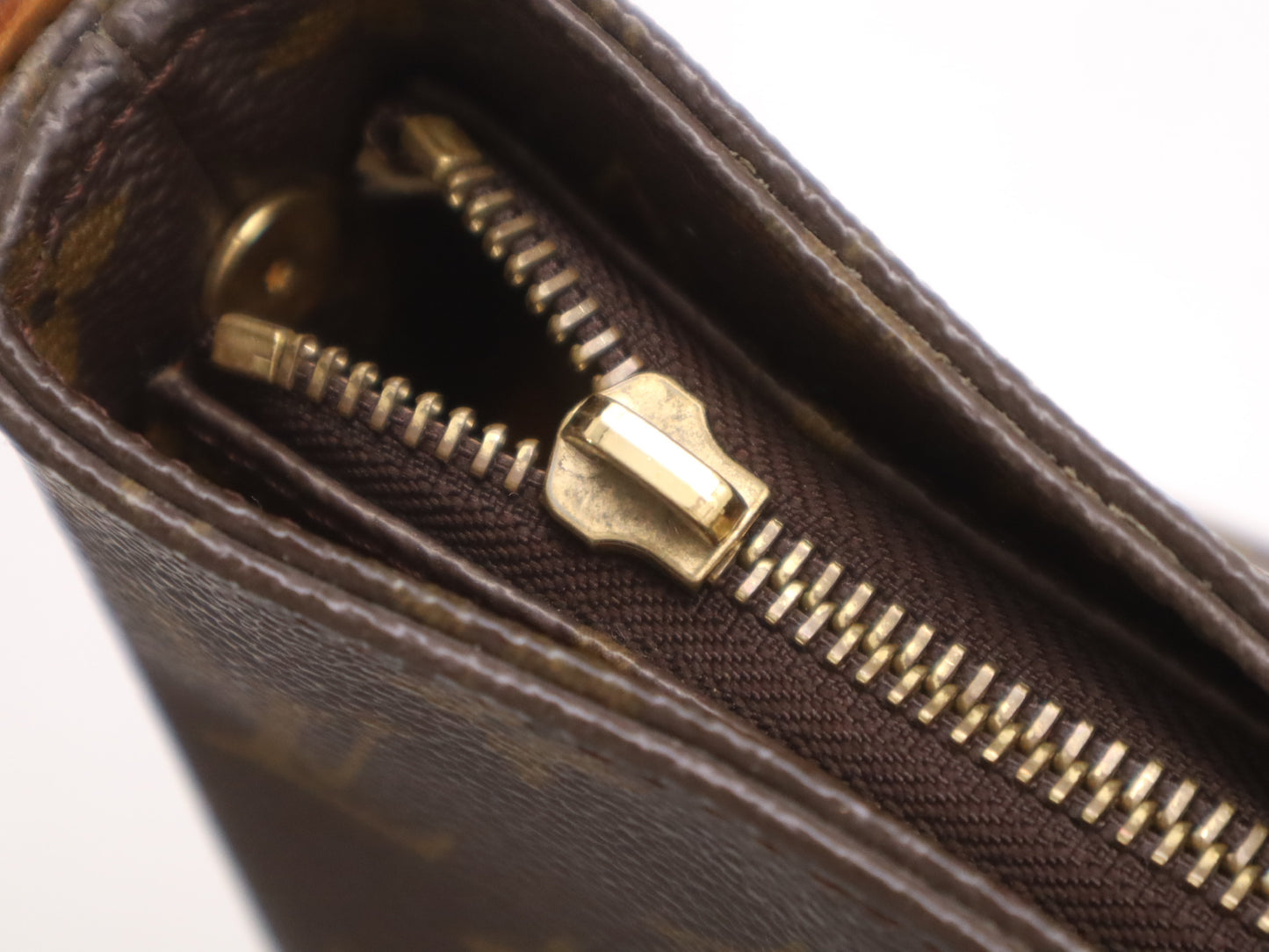 LOUIS VUITTON M51145 Monogram Looping GM Shoulder Bag