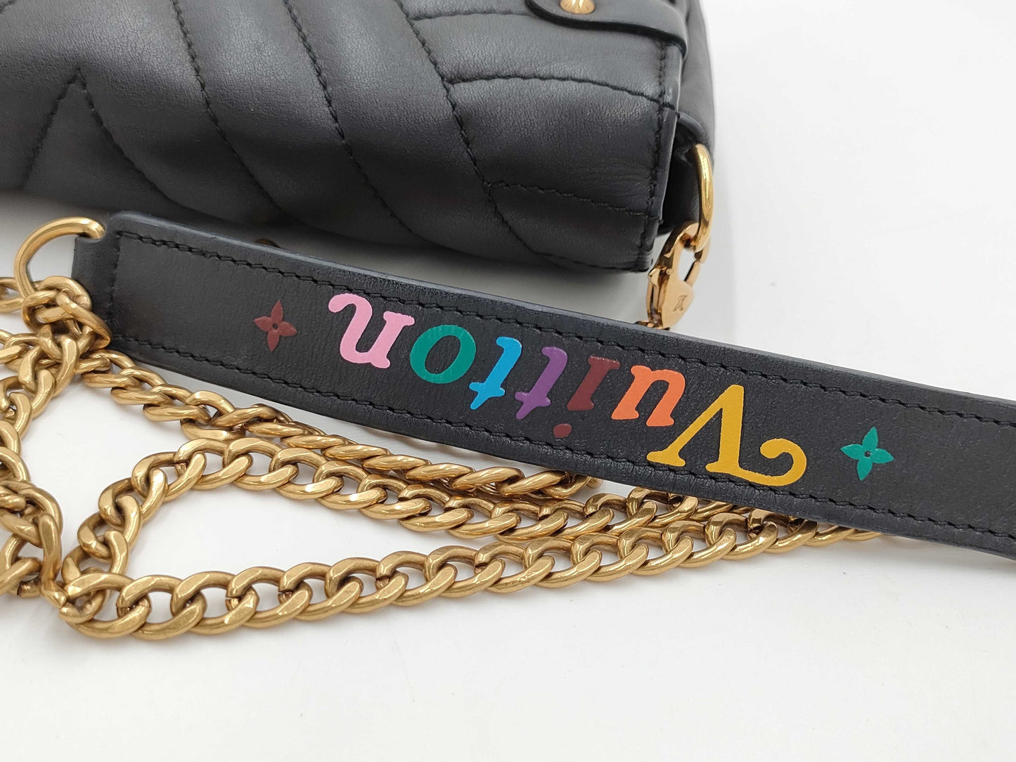 LOUIS VUITTON Pochette Chain Wallet M63929 Black with Gold Hardware and Calf Leather TJ0169 Shoulder Bag