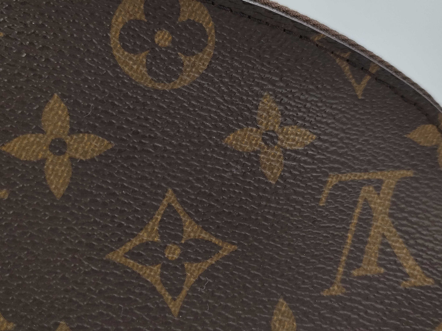 LOUIS VUITTON Cosmetic GM Pouch, Brown with Gold Hardware, Monogram Canvas, M47353, RFID Pouch