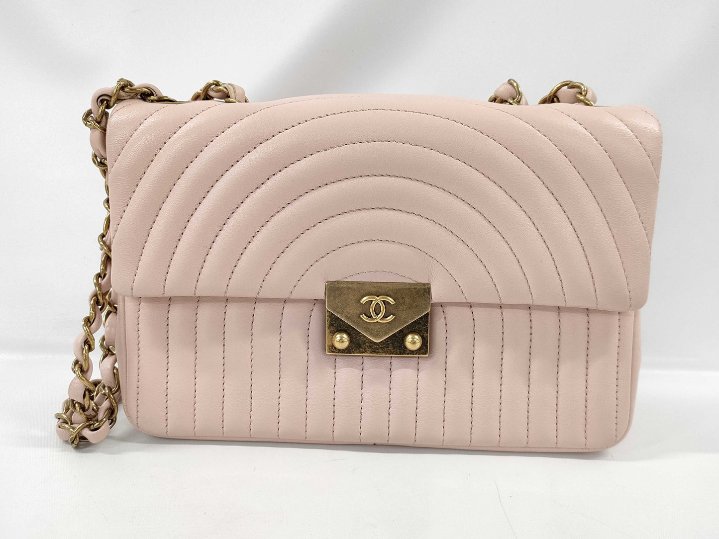 CHANEL Design Stitch Chain Shoulder Bag with Lambskin and Gold Hardware, 23078341, No Cards Included