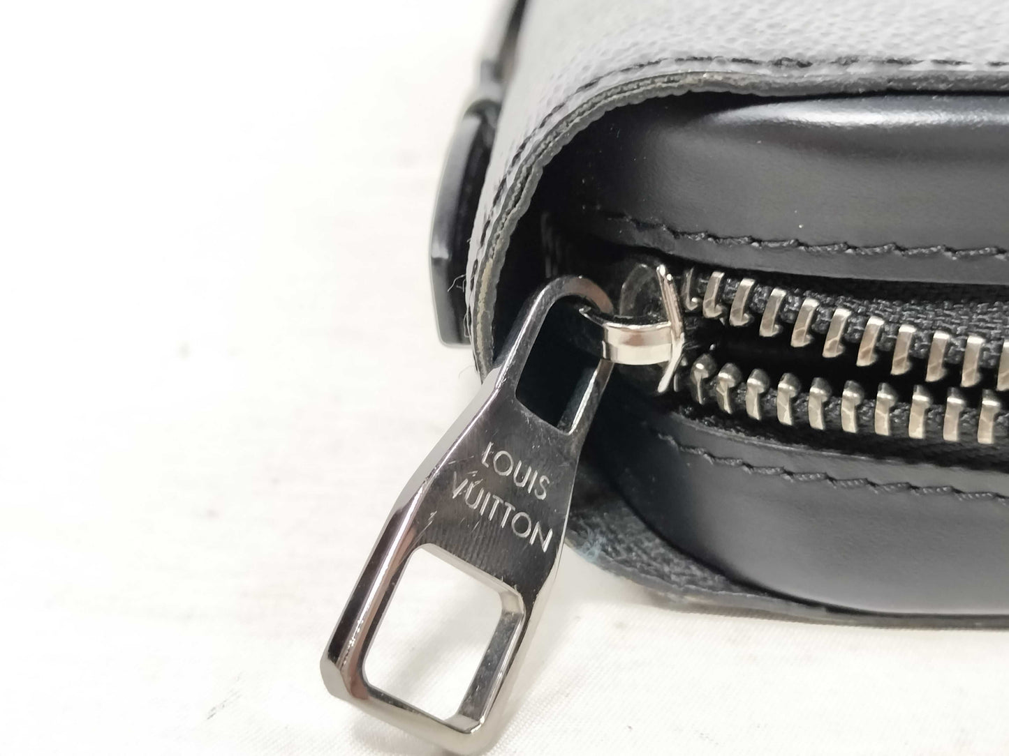 LOUIS VUITTON M61698 Monogram Eclipse Zippy XL M61698 CA3199 Wallet/Second Bag