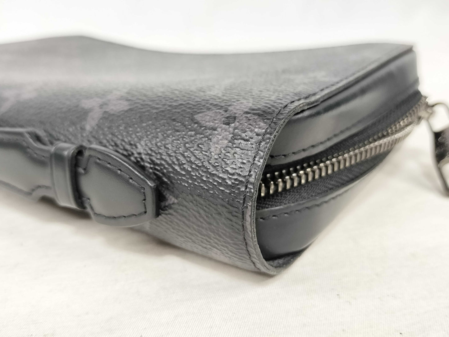 LOUIS VUITTON M61698 Monogram Eclipse Zippy XL M61698 CA3199 Wallet/Second Bag