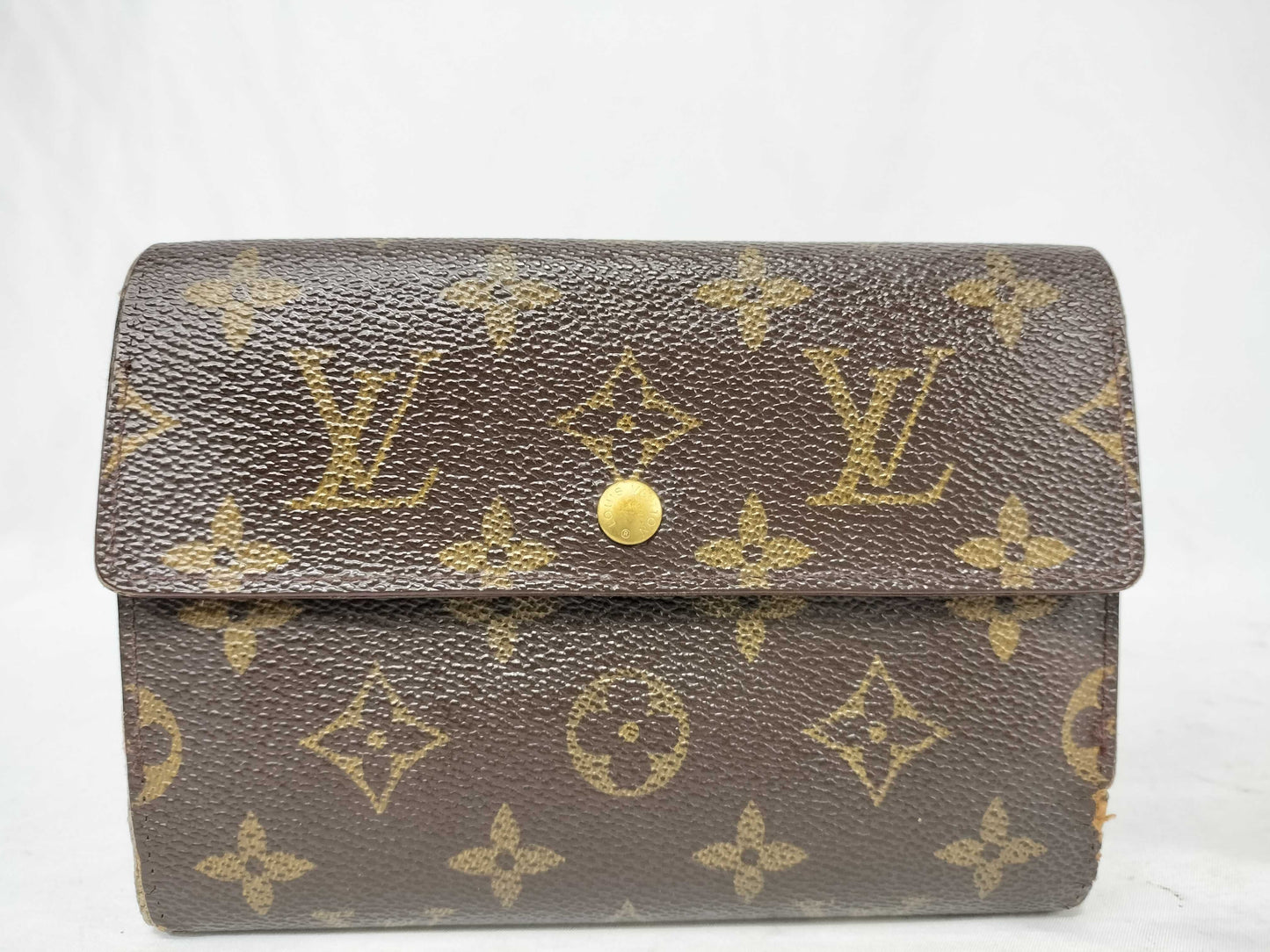 LOUIS VUITTON Monogram LOUIS VUITTON Wallet Monogram Wallet