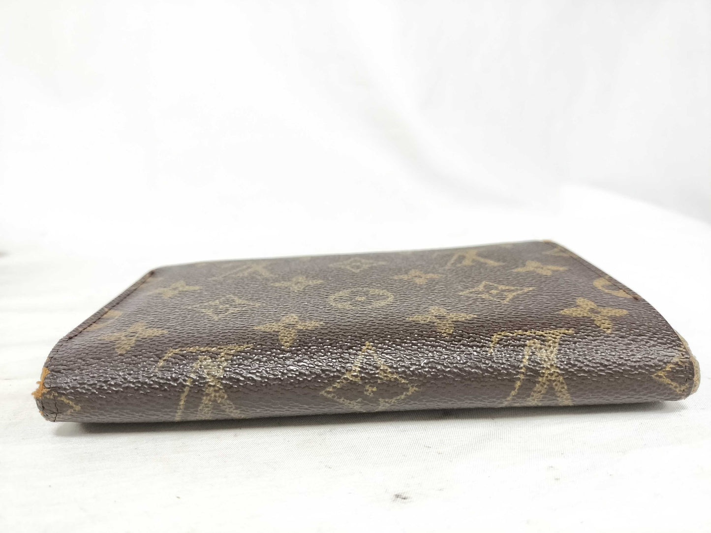 LOUIS VUITTON Monogram LOUIS VUITTON Wallet Monogram Wallet