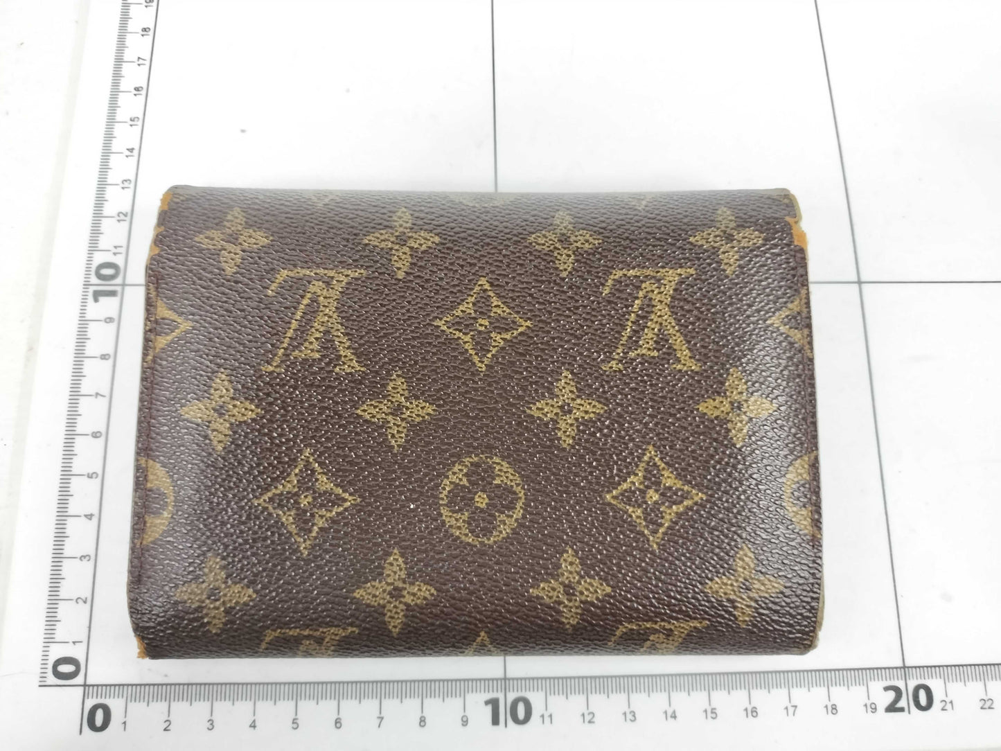 LOUIS VUITTON Monogram LOUIS VUITTON Wallet Monogram Wallet