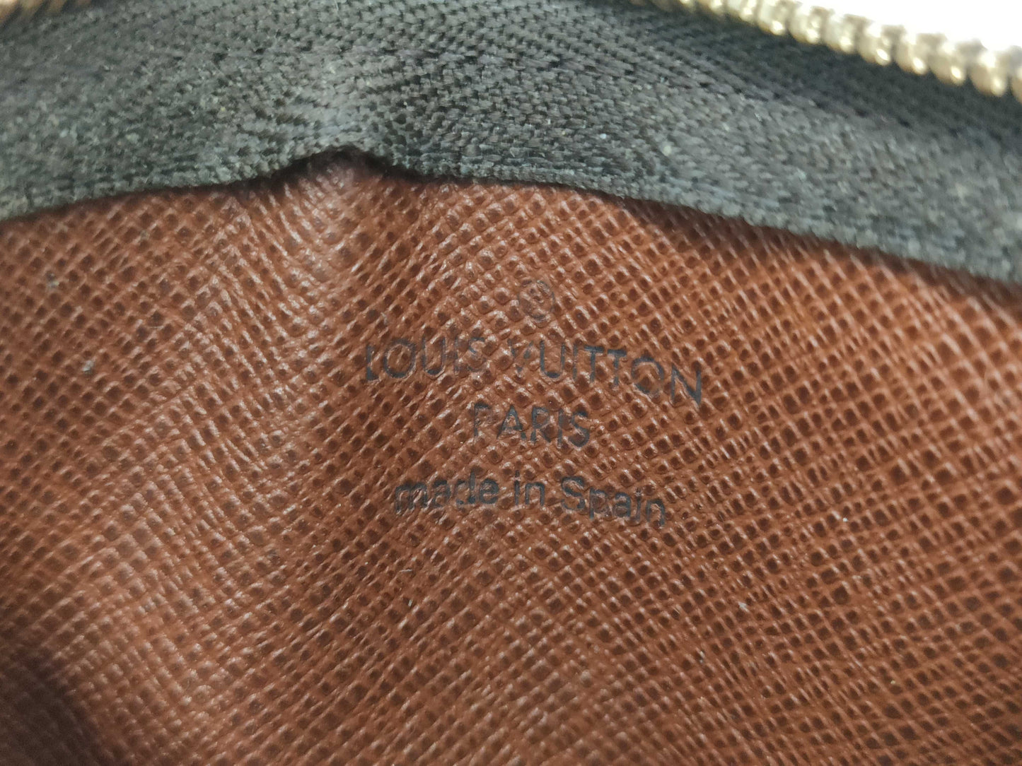 LOUIS VUITTON Monogram Pochette Cle M62650/CA0060 Coin Case