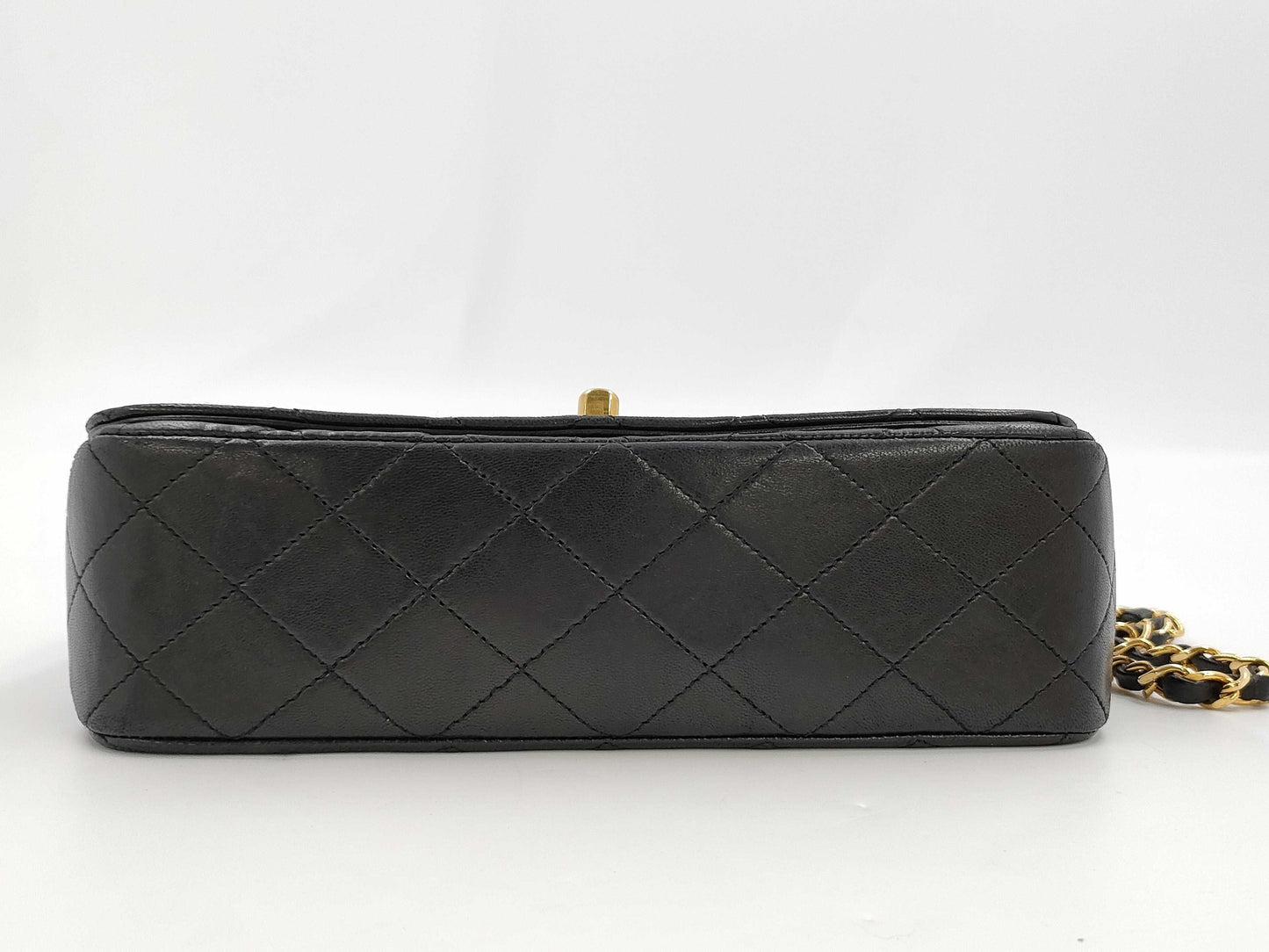 CHANEL Full Flap Matelasse Chain Shoulder Bag Lamb Shoulder Bag
