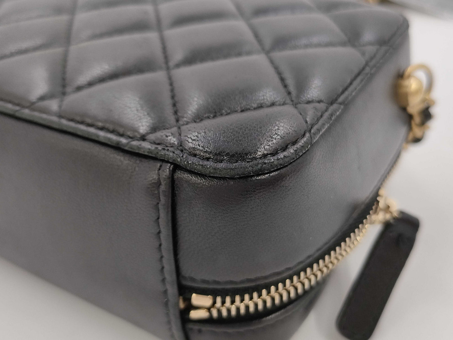 CHANEL Matelasse Ball Chain Shoulder Bag Lamb Shoulder Bag