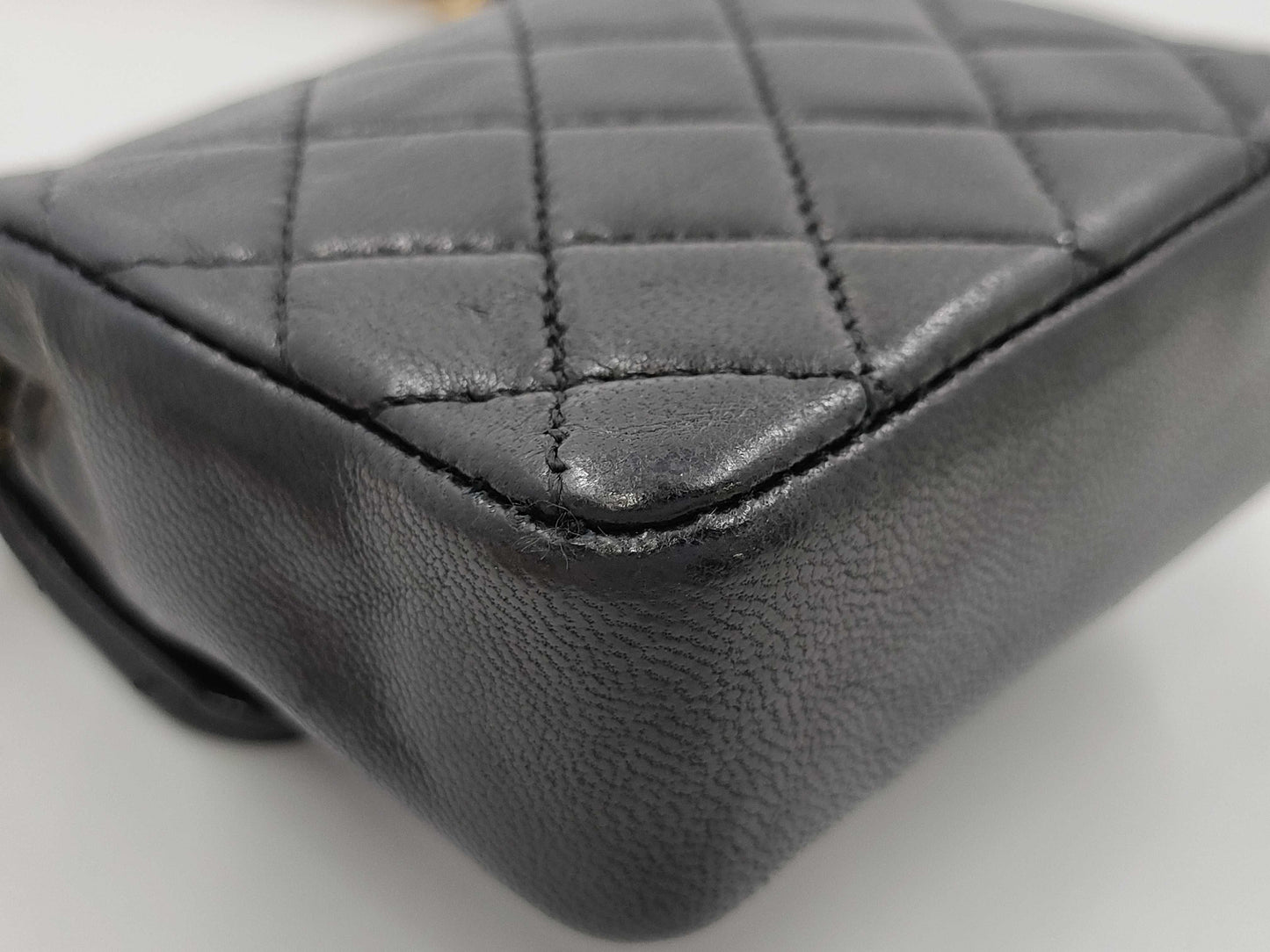 CHANEL Mini Matelasse Chain Shoulder Bag Lamb Shoulder Bag