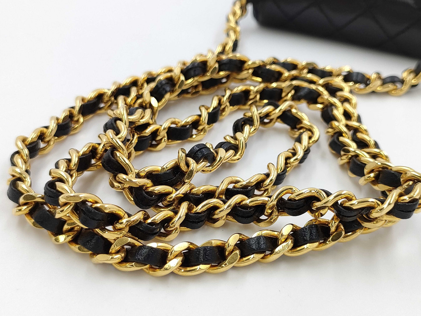 CHANEL Mini Matelasse Chain Shoulder Bag Lamb Shoulder Bag