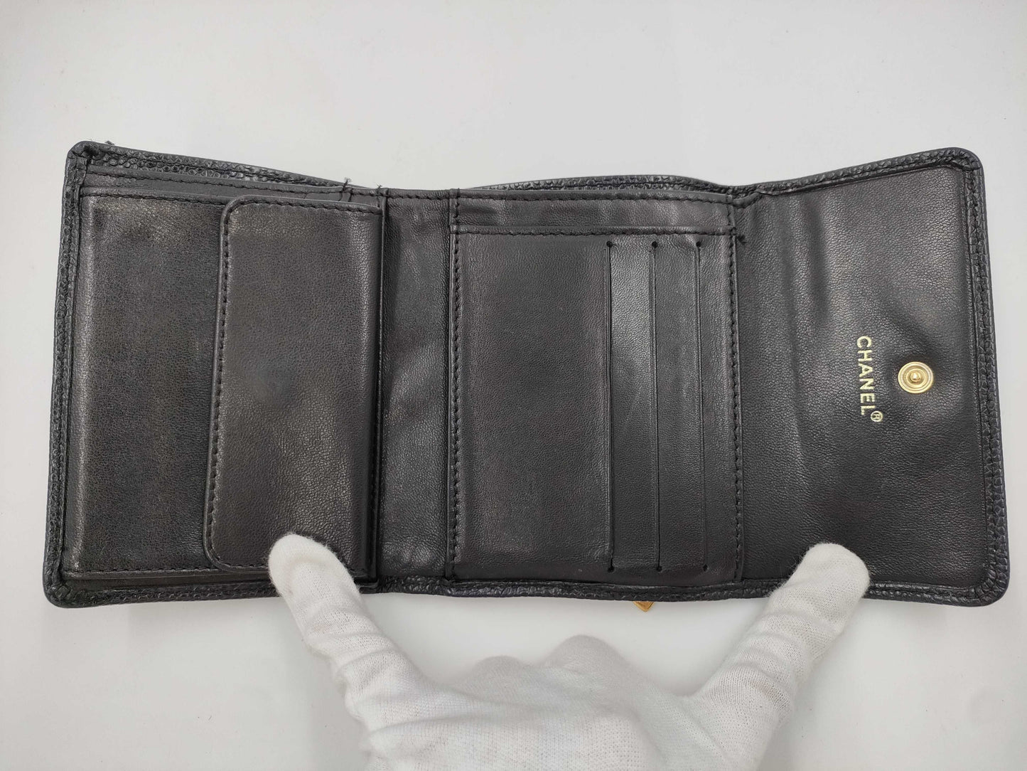 CHANEL Tri-fold Wallet Caviar Wallet