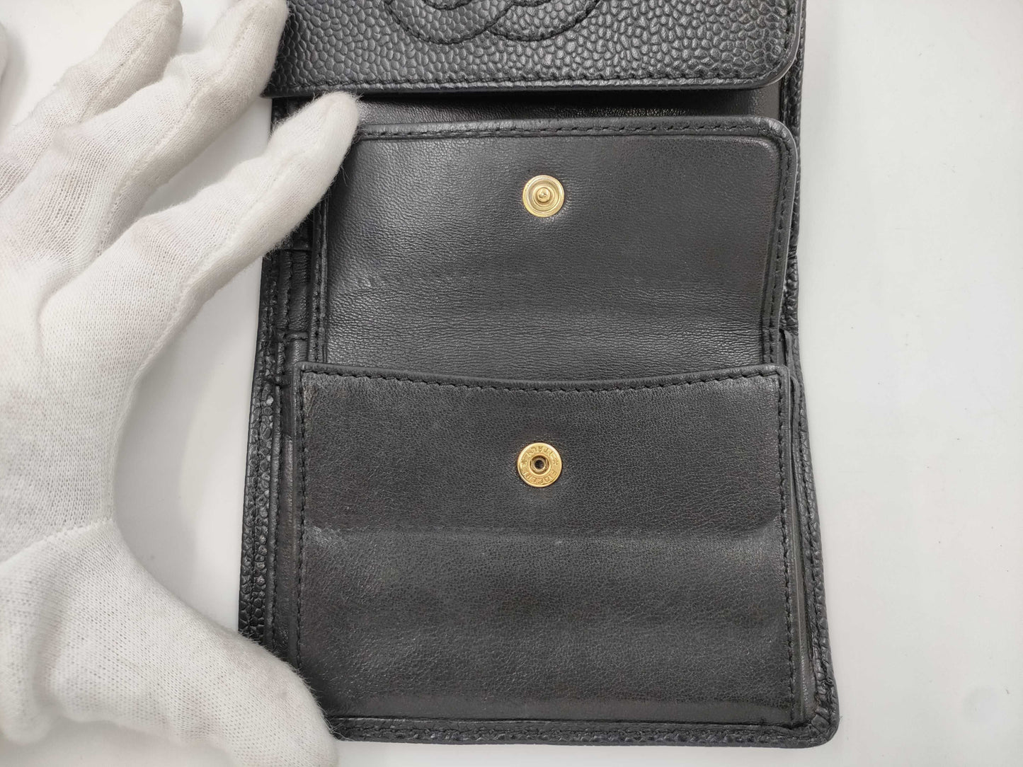 CHANEL Tri-fold Wallet Caviar Wallet