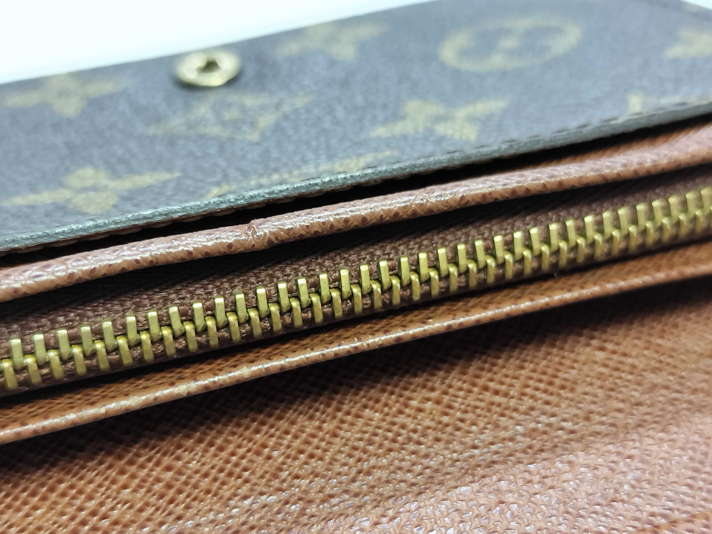 LOUIS VUITTON Monogram Louis Vuitton Monogram M61730 Porte-Monoviet-Tresor Wallet