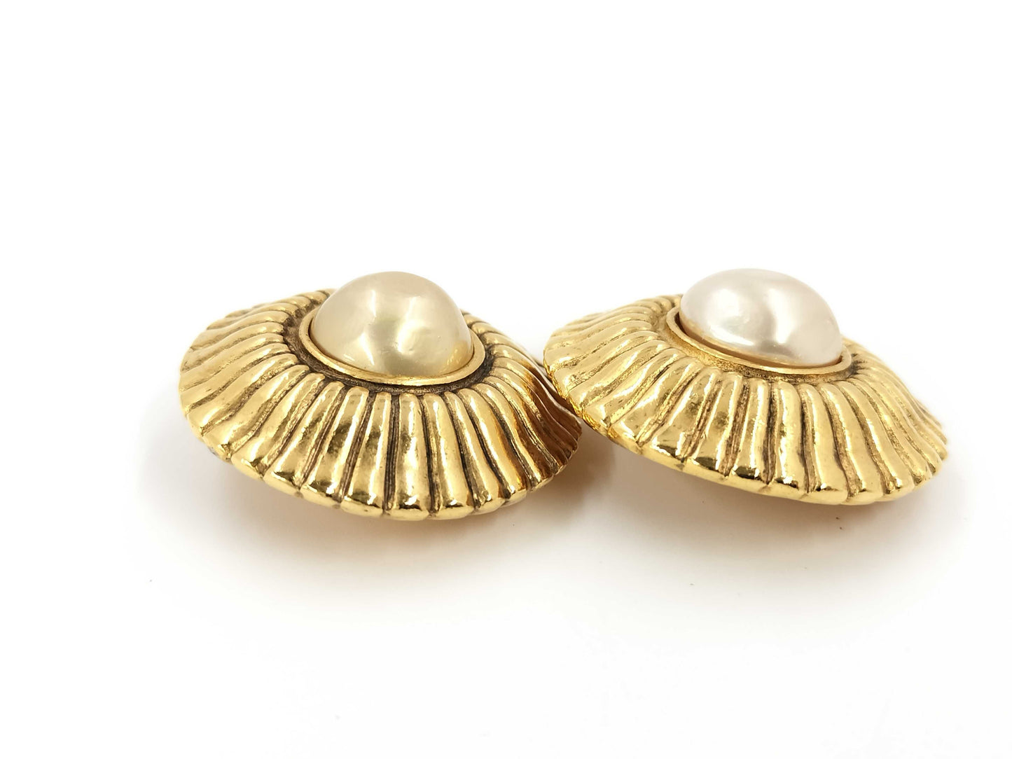CHANEL Faux Pearl Round Earrings