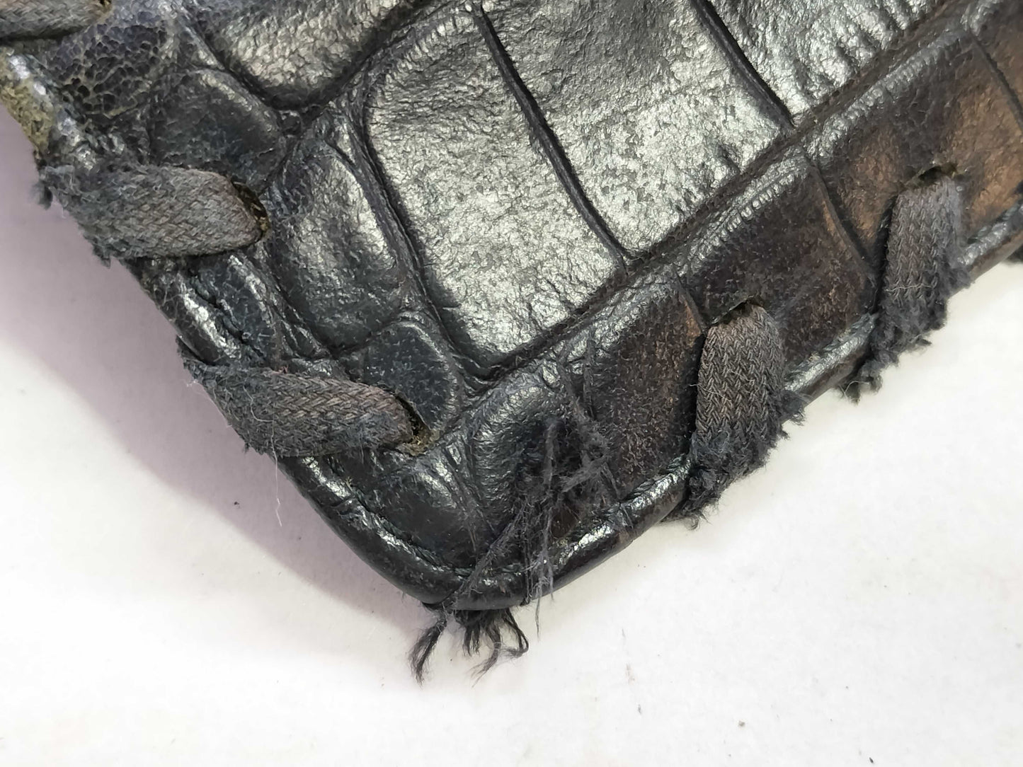 Yves Saint Laurent YSL Handbag Crocodile Handbag
