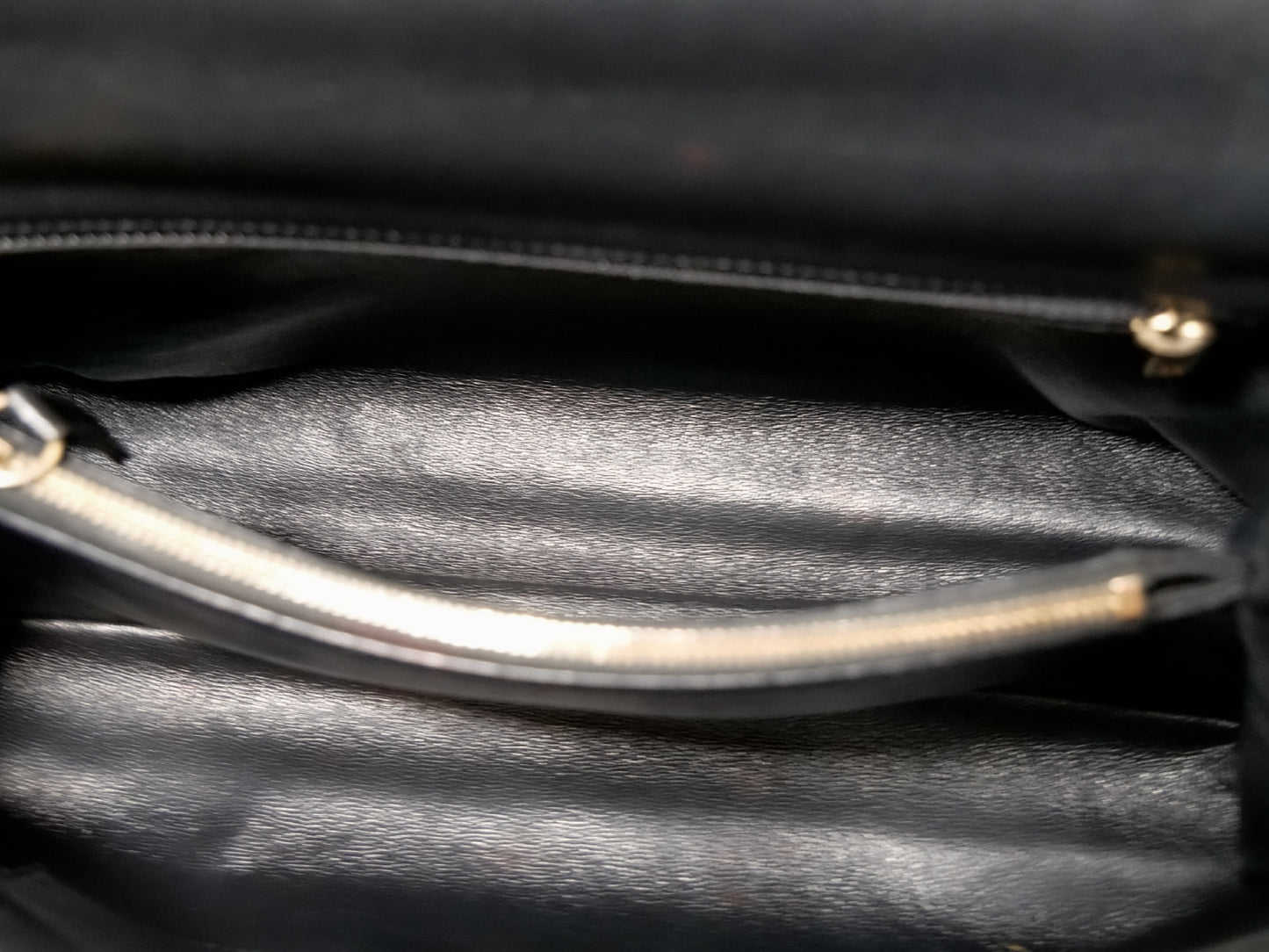 CHANEL Coco Handle 33 M Caviar and Python 2-Way Handbag Black with Gold Hardware 26201895 26 Series Handbag