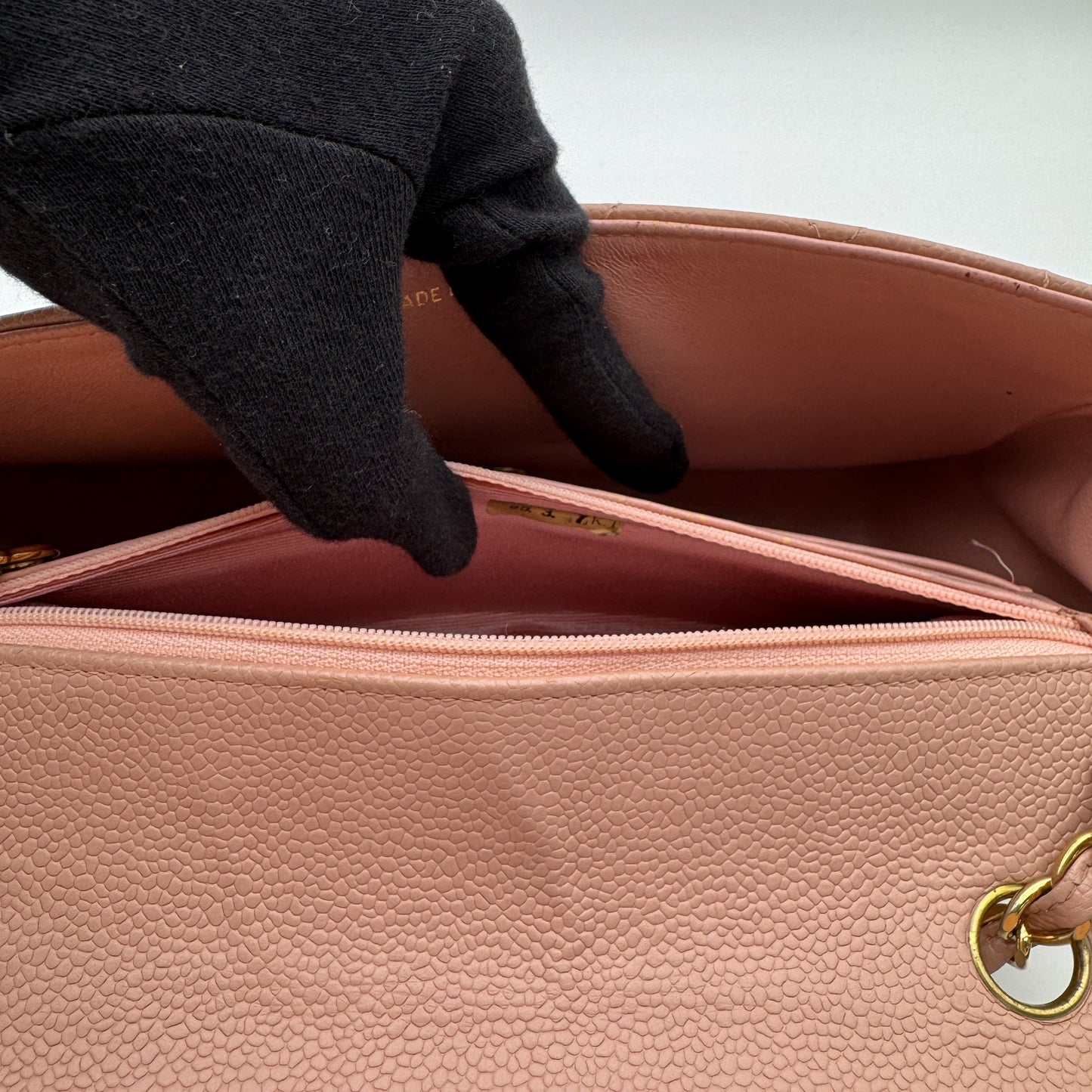 CHANEL Diana Matelasse 25 Chain Caviar Skin Pink Shoulder Bag