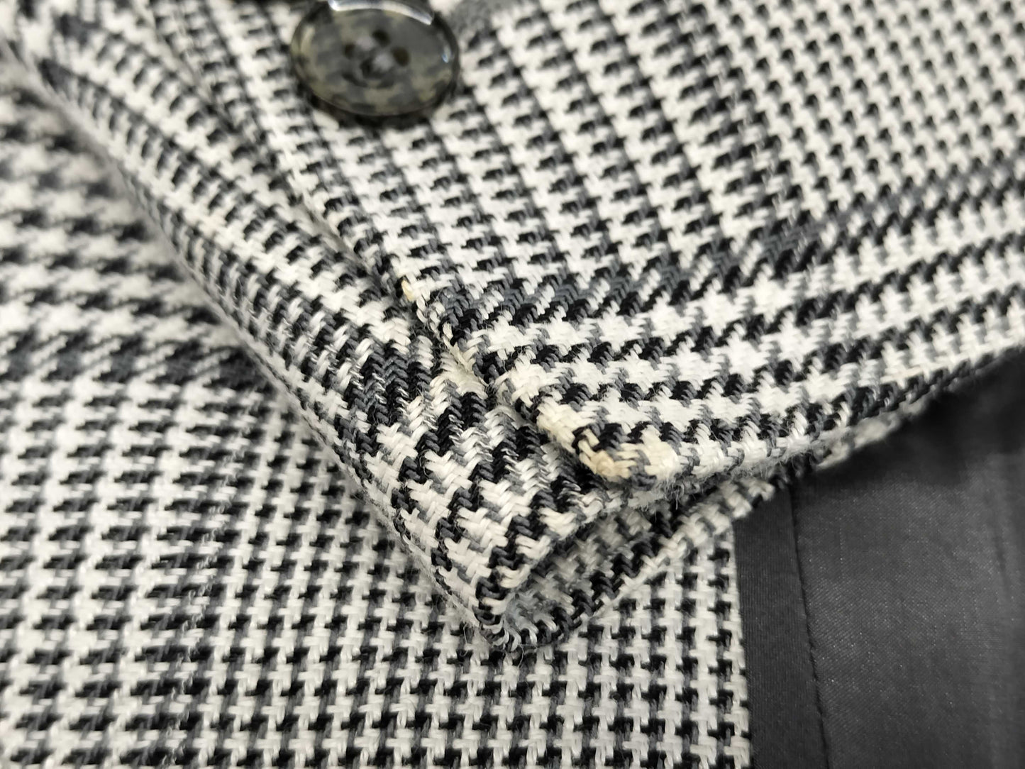 GIORGIO ARMANI Check Jacket with Hanger, Size 38