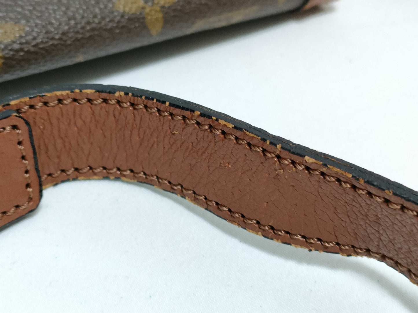 LOUIS VUITTON M51410 Monogram Louis Vuitton Shoulder Bag