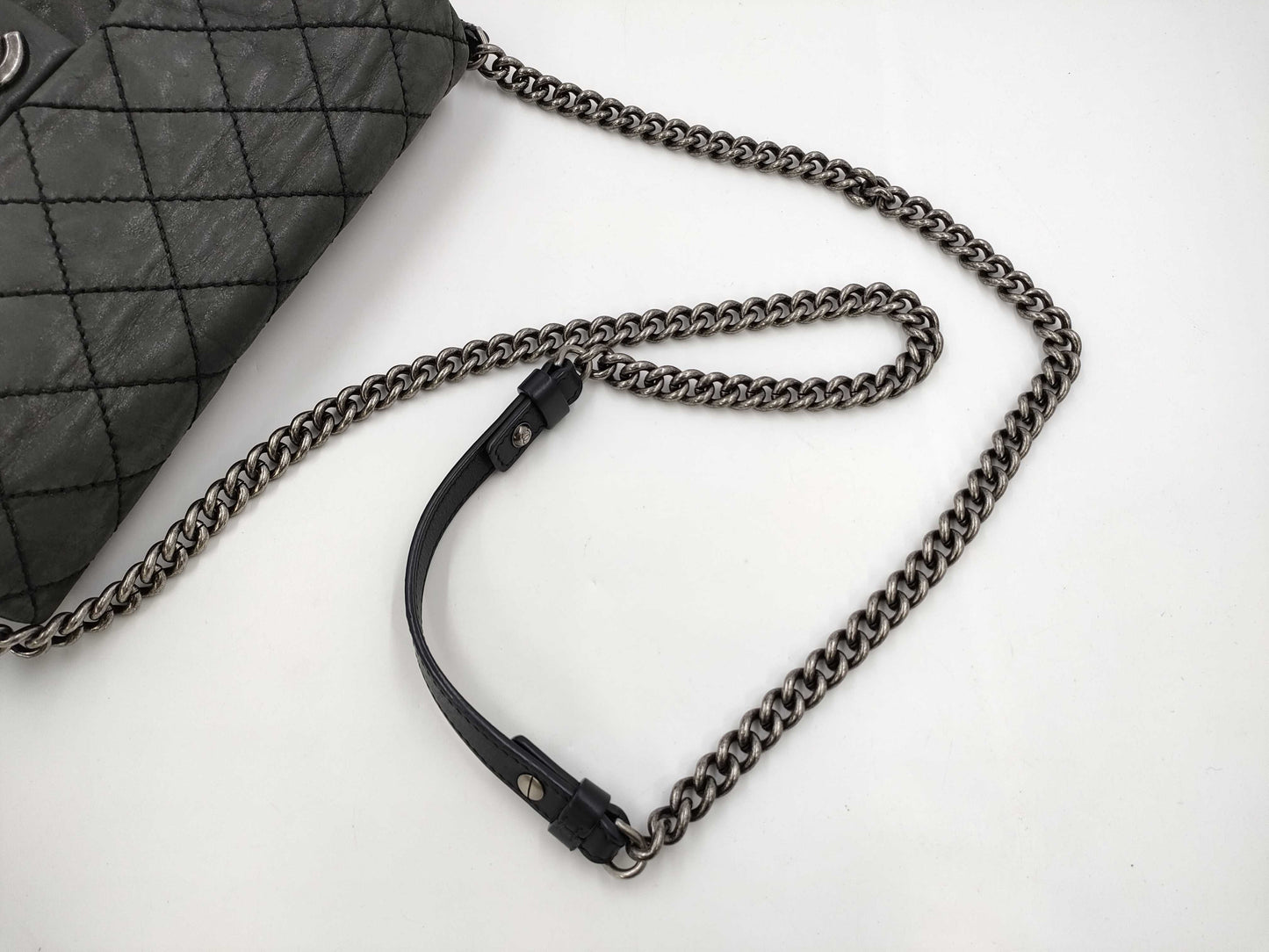 CHANEL Black Chain Shoulder Bag with Matelasse and Wild Stitching