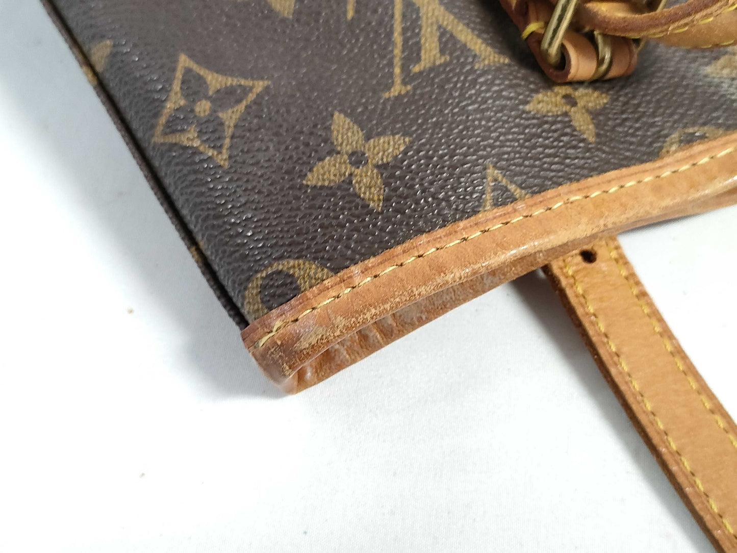 LOUIS VUITTON M42238 Monogram Louis Vuitton Bucket PM Handbag