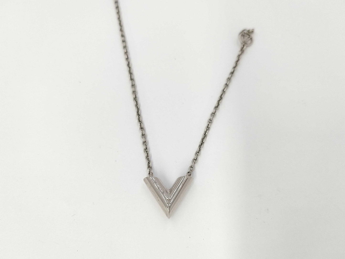 LOUIS VUITTON Louis Vuitton necklace