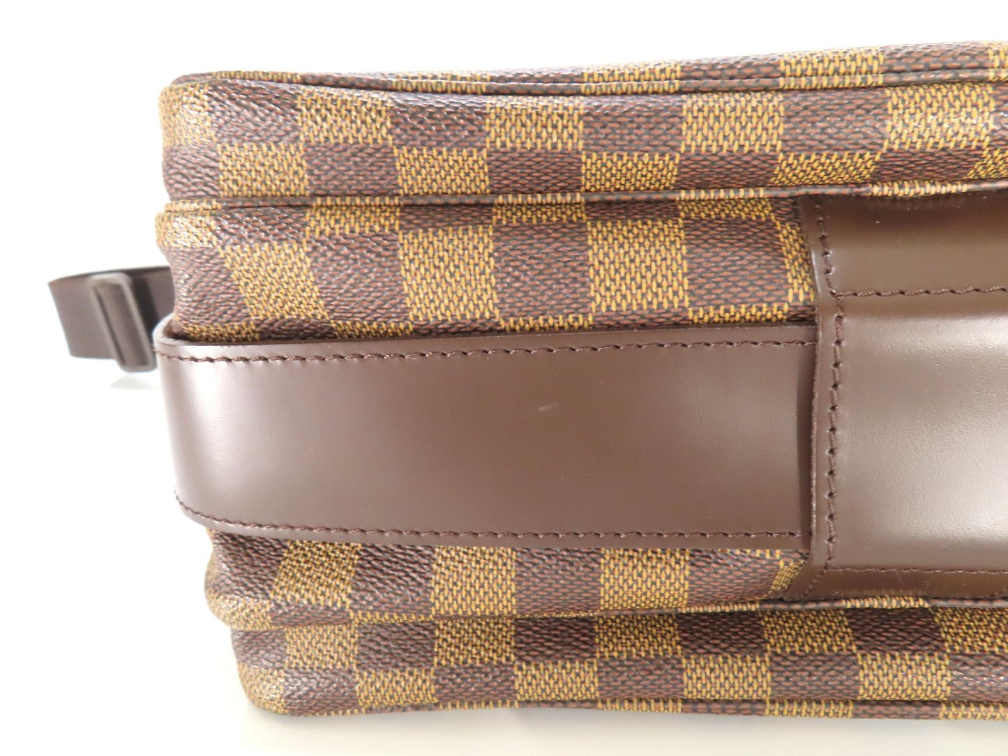 LOUIS VUITTON Damier Shoulder Bag