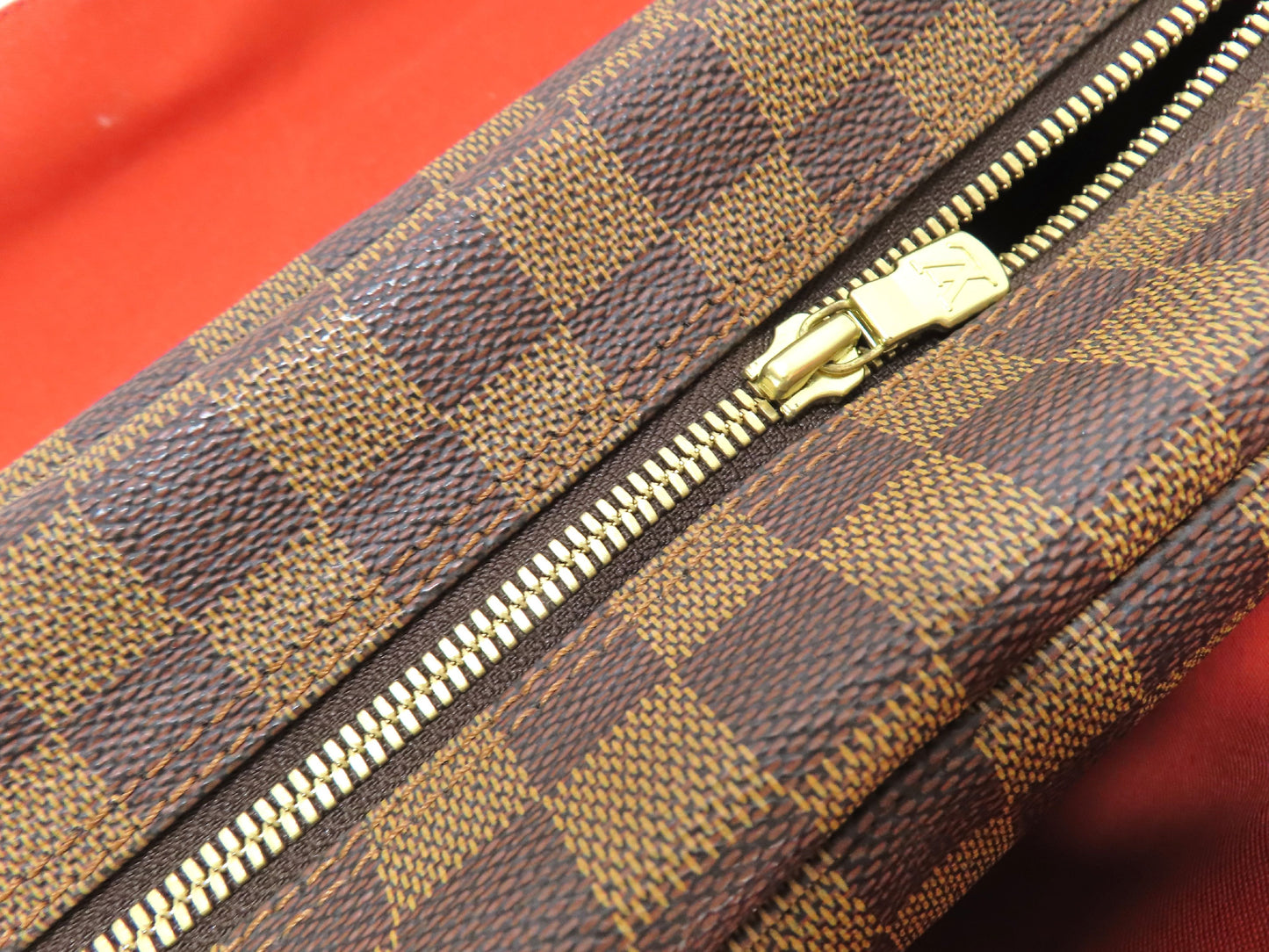 LOUIS VUITTON Damier Shoulder Bag