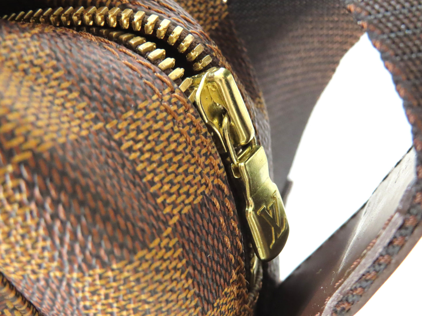 LOUIS VUITTON Damier Shoulder Bag