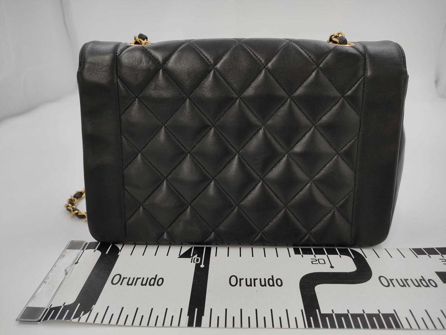CHANEL Diana 25 Lamb Shoulder Bag